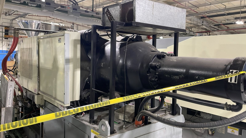 INYECTORA DE PLASTICO NISSEI 260 TONELADAS