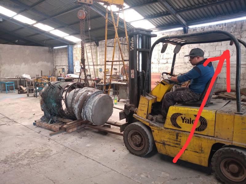 MONTACARGAS YALE 3.5 TON